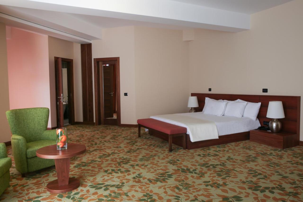 El Resort Hotel Гах Экстерьер фото