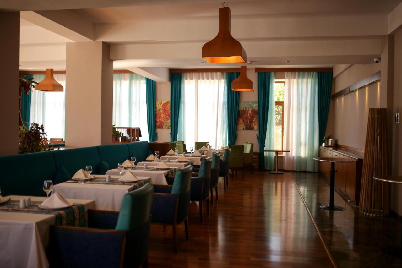 El Resort Hotel Гах Экстерьер фото